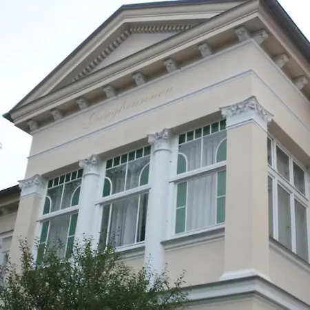 Strandnahe In Gruenderzeitvilla Διαμέρισμα